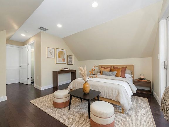 2nd image of 62-64 Bradbury Ave #2