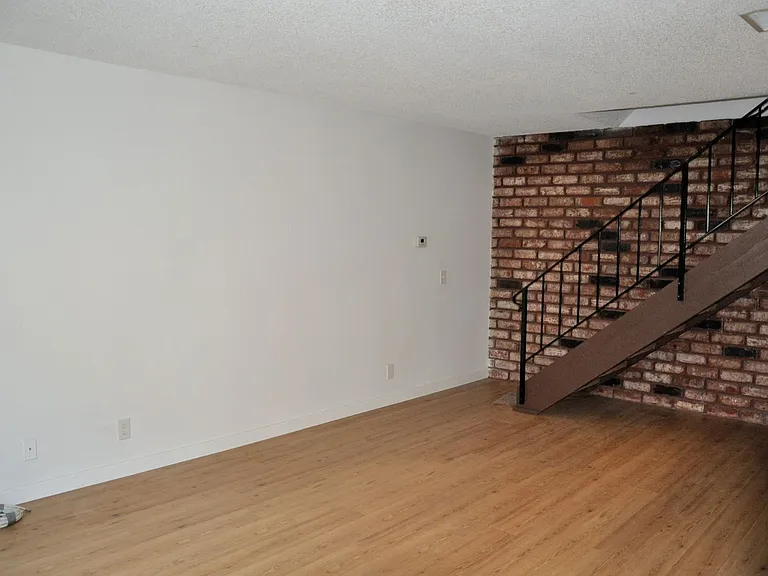 1189 W Sierra Madre Ave #3 — Photo 3