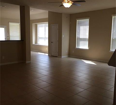 4th image of 22411 Windbourne Dr