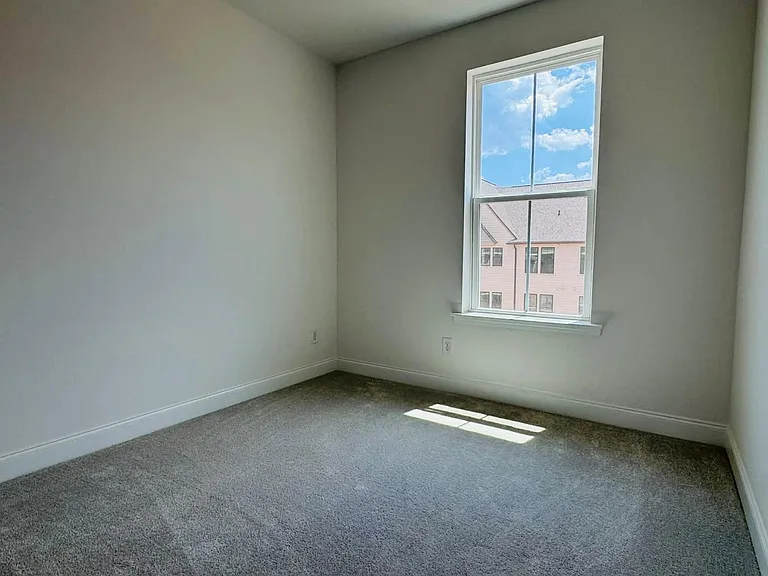 7044 Westrow Ave — Photo 22