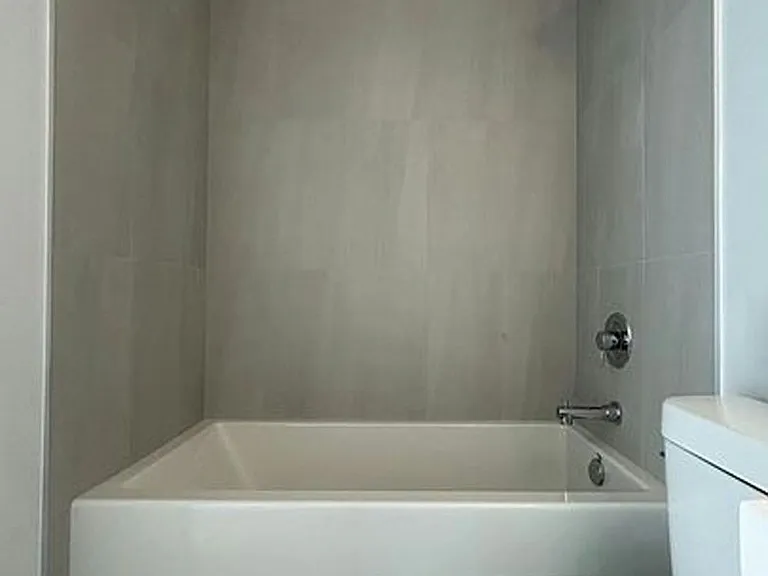 5858 Yonge St #321 — Photo 17