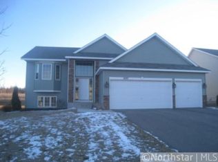 1037 Danube Ave, Shakopee, MN 55379