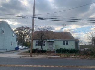 320 S 2nd St, Millville, NJ 08332