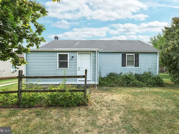 7071 York Rd, Abbottstown, PA 17301