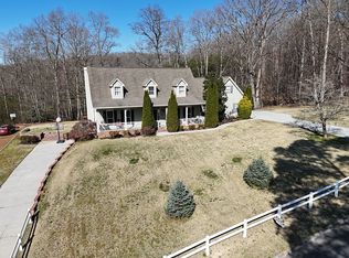 511 Emerald Ave, Kodak, TN 37764
