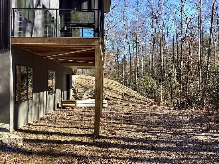 170 Mountain Laurel Ln — Photo 8