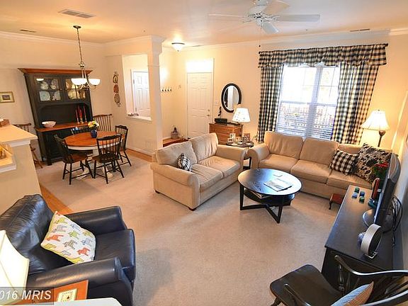4th image of 8737 Orchard Green Ct