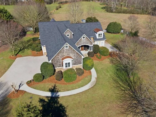 220 McKenzie Bridge Rd, Carrollton, GA 30116