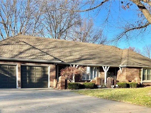 16604 E George Franklyn Dr, Independence, MO 64055