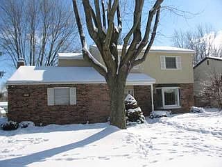 2nd image of 332 Jennie Dr