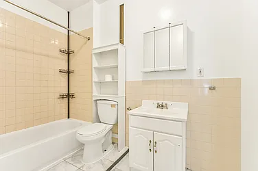 Rented by Aryeh Realty