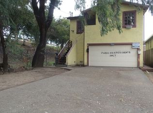 564 44th St, Oakland, CA 94609