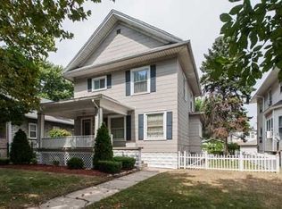 5016 W Montrose Ave, Chicago, IL 60641