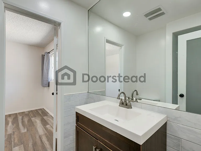 10050 Debra Ave — Photo 22