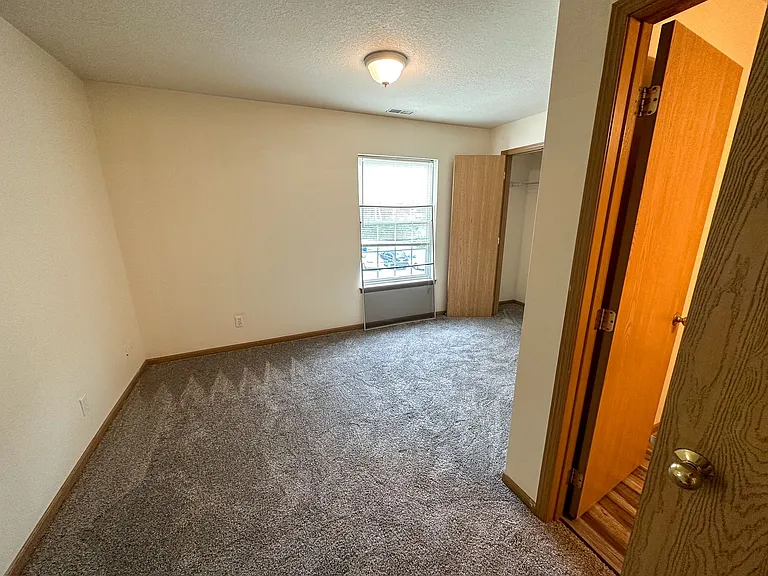 121 Beach Avenue — Photo 15
