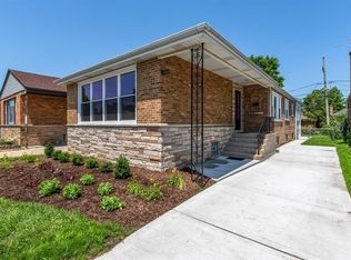 2428 W Sherwin Ave, Chicago, IL