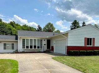 35400 Pettibone Rd, Solon, OH 44139