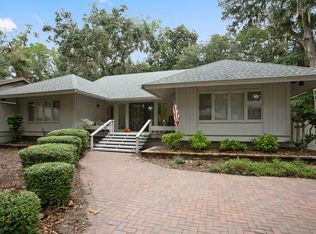 12 Fern Ct, Hilton Head Island, SC 29928