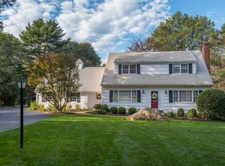 6 Gloria Ln, Huntington, NY 11743