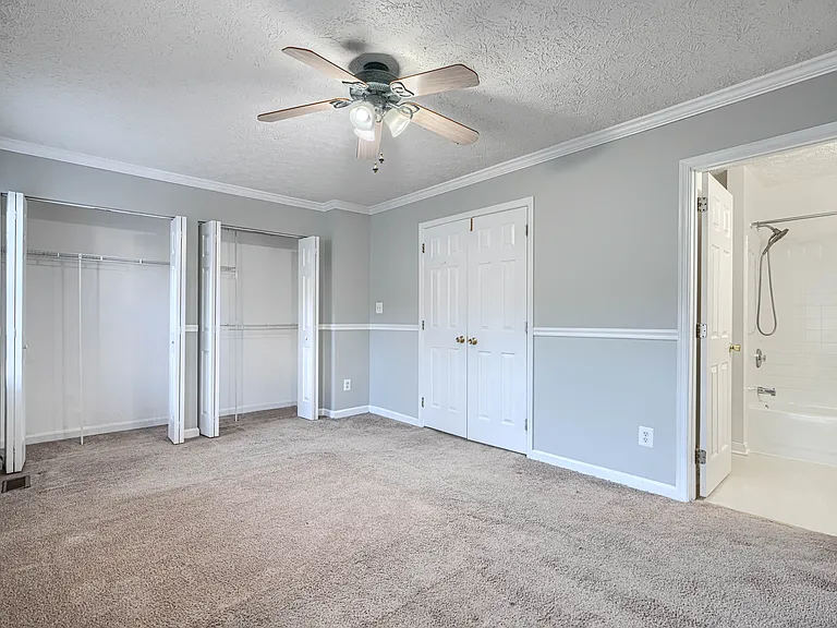 5035 Bridgeford Cir — Photo 16