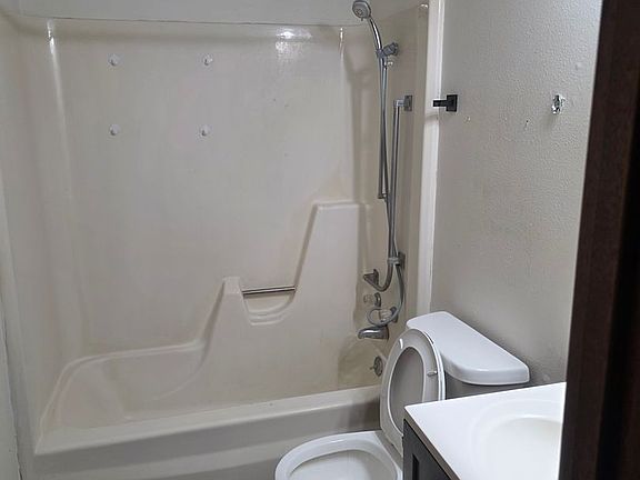 5th image of 704 S Cayuga St #2