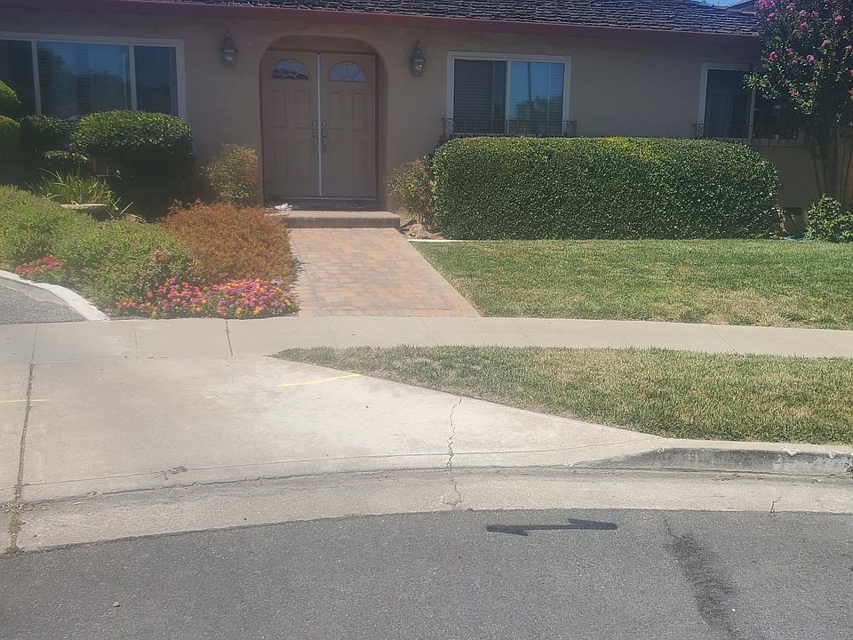 1st image of 1987 Harris Ave APT 1