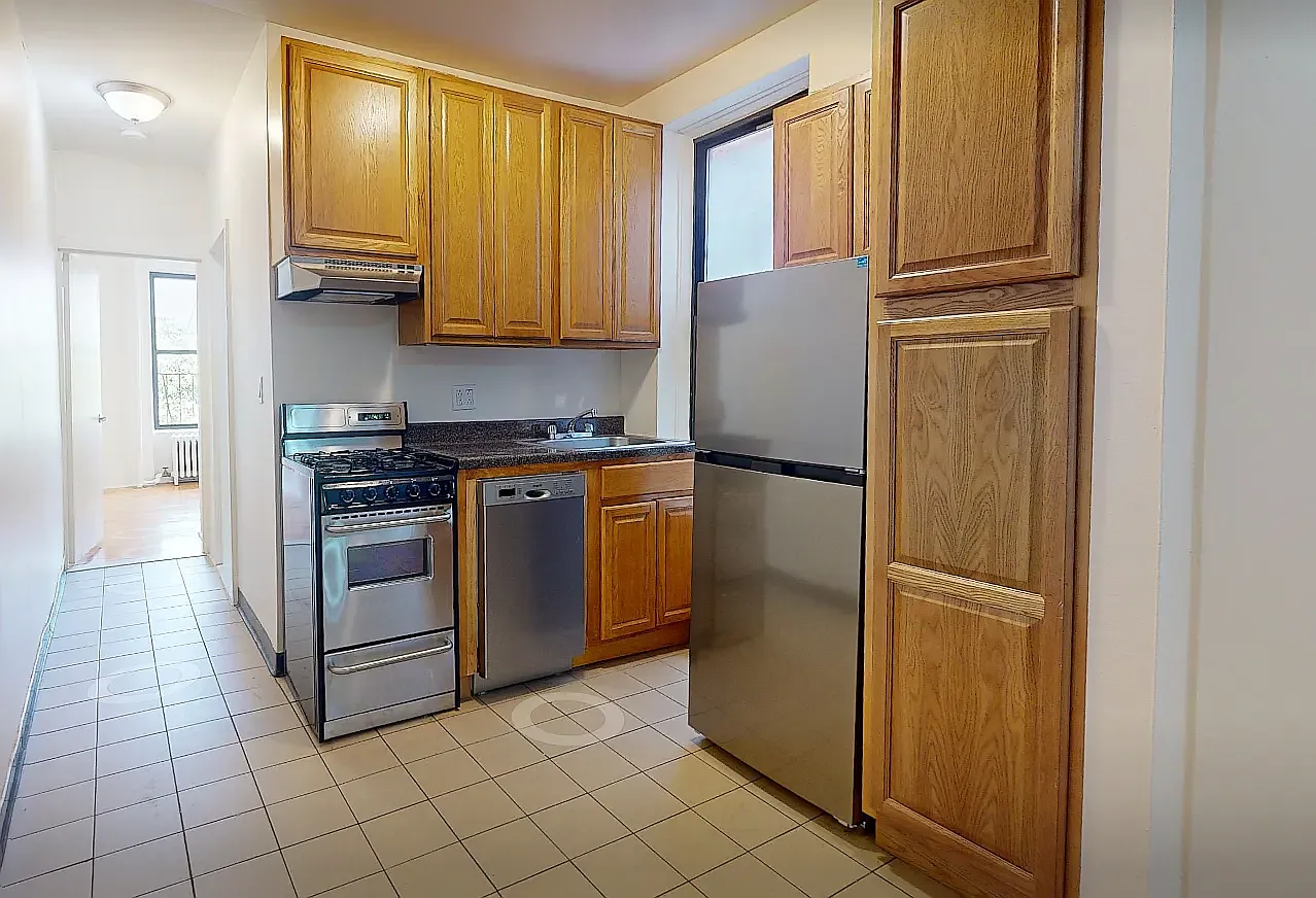 205 West 80th Street — Photo 2