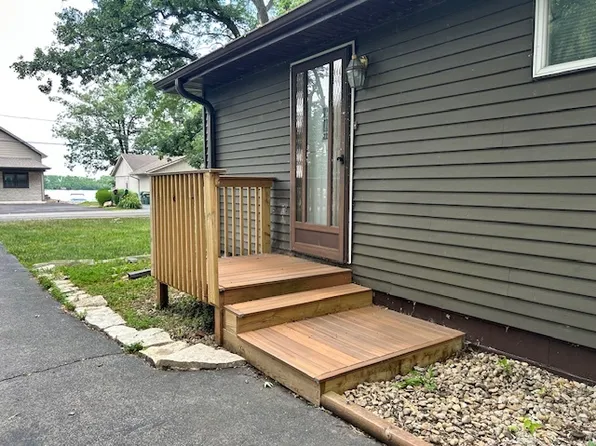 8850 E Mallard Ln, Wilmington, IL 60481