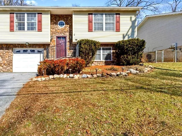 132 W Criser Rd, Front Royal, VA 22630