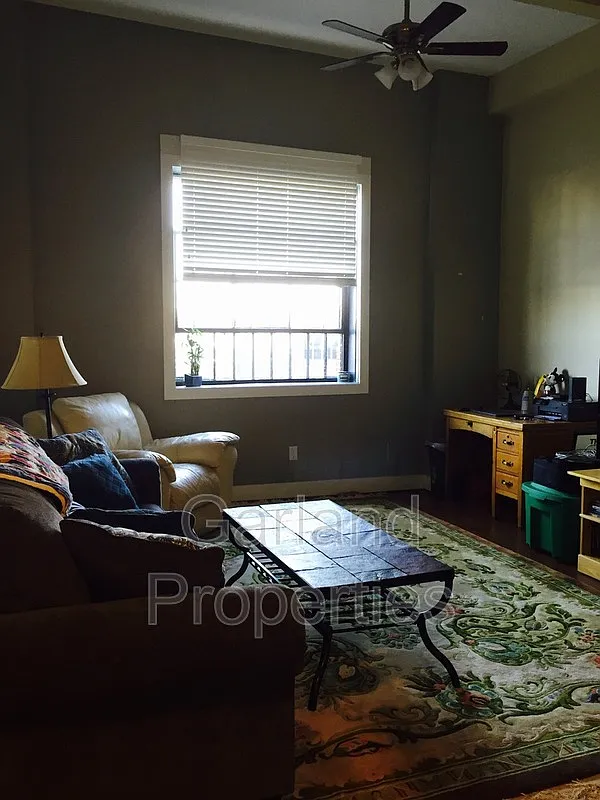 1 bed, 1.0 bath, 690 sqft, $1,110 — Photo 4