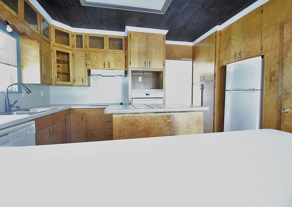1st image of 202 Albert Dr