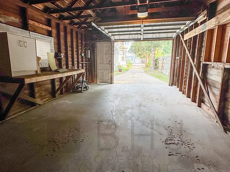 432 W Brundage St — Photo 14