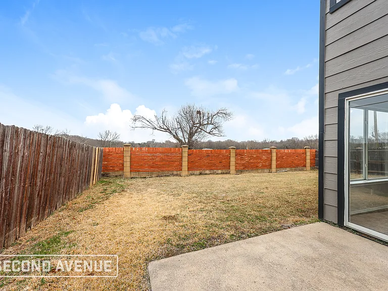 12931 Parker Ct — Photo 20