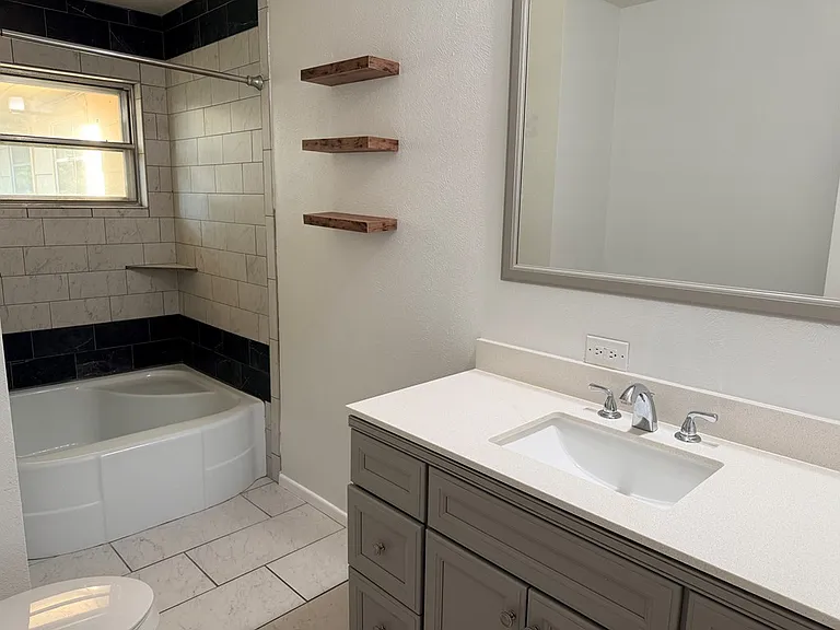 1215 Neely Ave — Photo 26