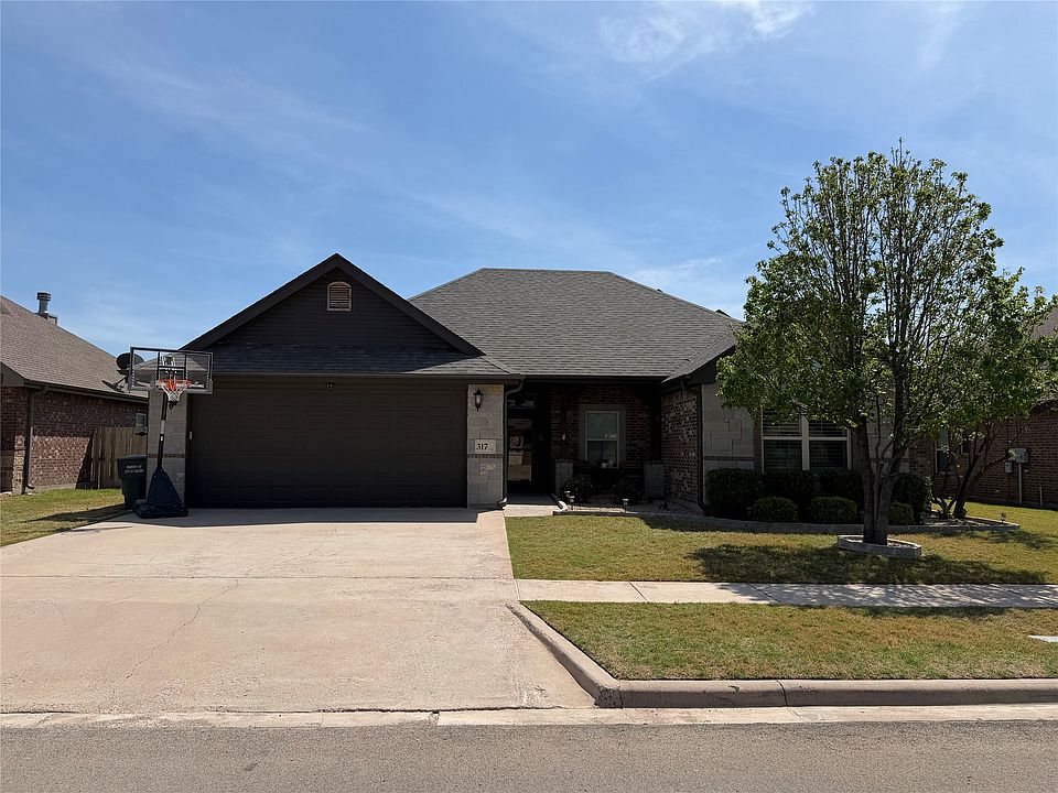 1st image of 317 Whiterock Dr