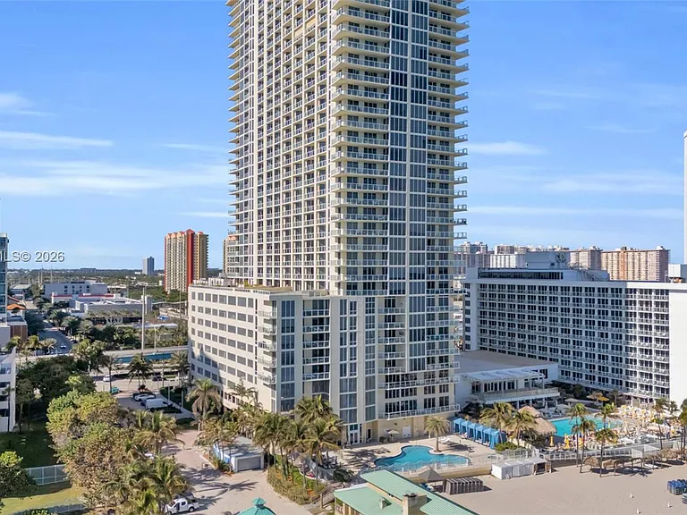 16699 Collins Ave #4202 — Photo 29