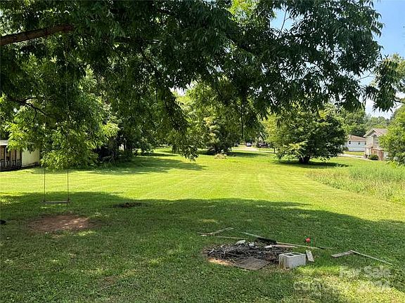 3rd image of 1219 Old Wilkesboro Rd #1219