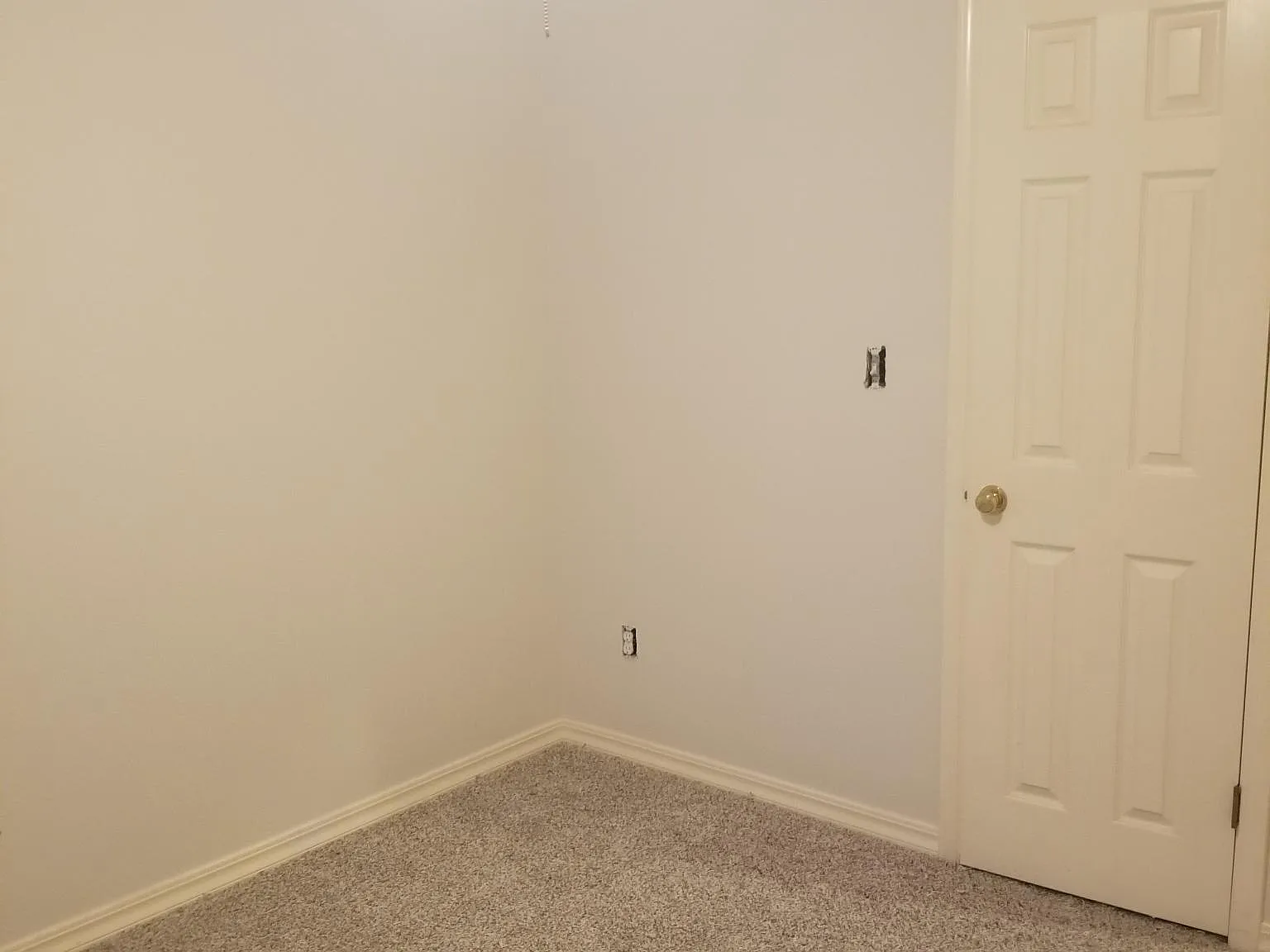 1603 Williamsburg Dr — Photo 3