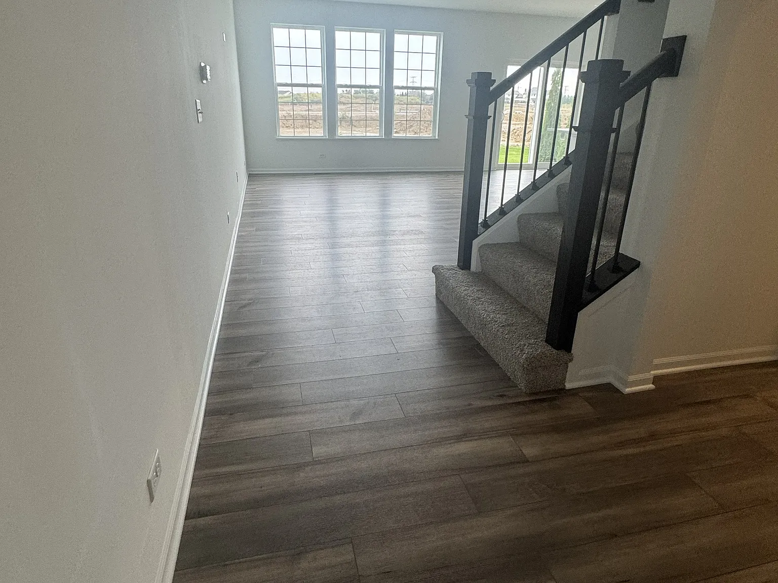 3 bed, 2.5 bath, 1767 sqft, $3,200 — Photo 3
