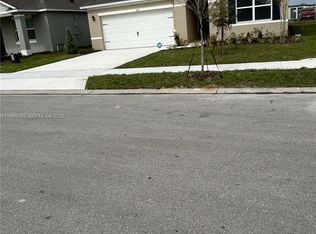 632 Taylor Grv, Lake Wales, FL 33898