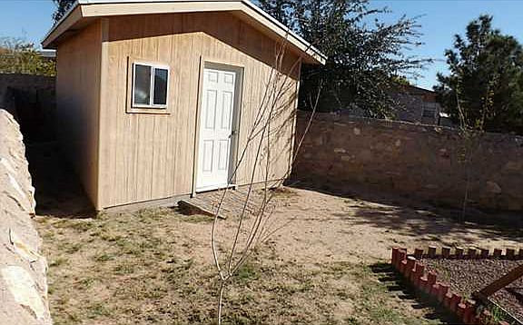 4th image of 1670 Saint James Pl