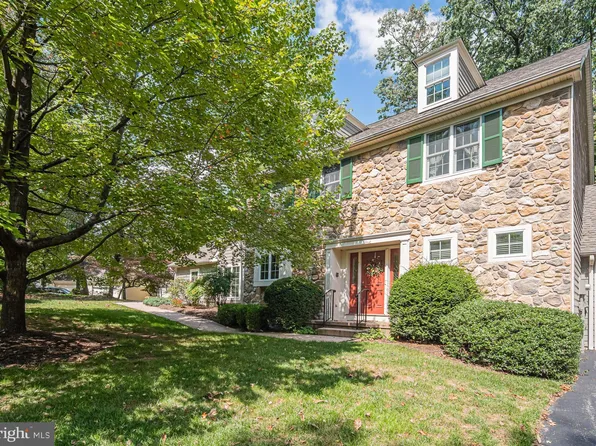 2151 Tall Oaks Ln #2151, York, PA 17403