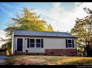 404 E Indiana Ave, Bessemer City, NC 28016