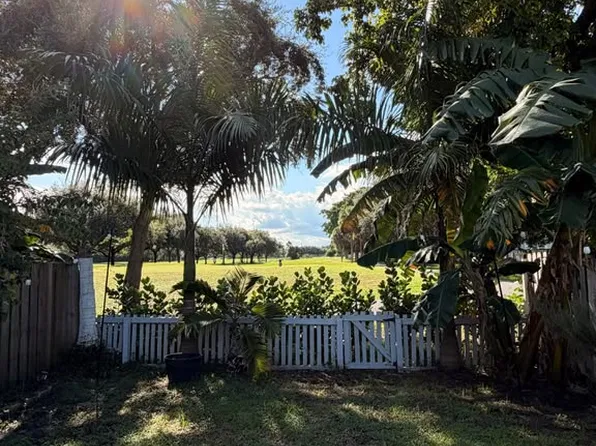 4111 NW 79th Ave, Sunrise, FL 33351