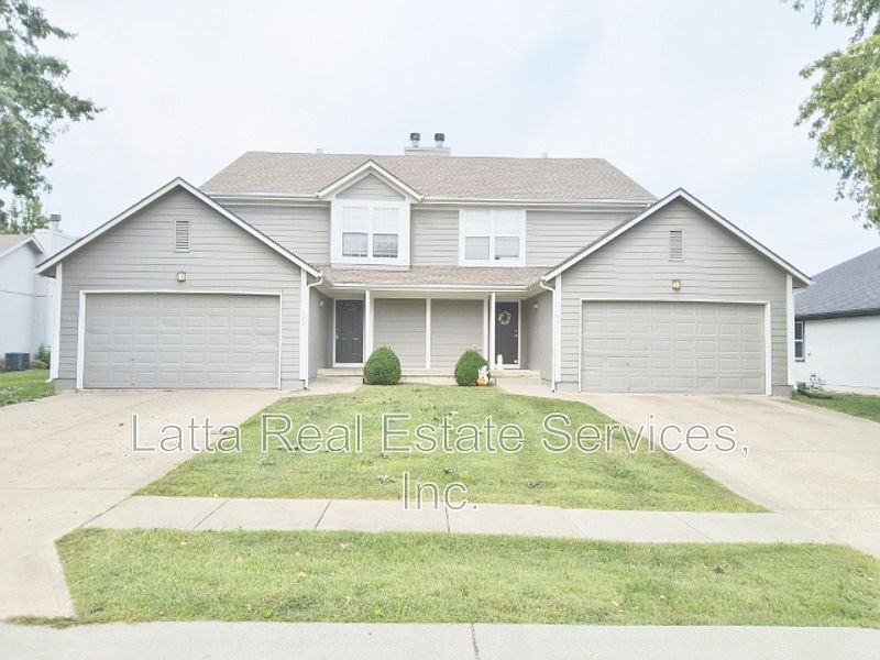 1st image of 623 NE Swann Cir