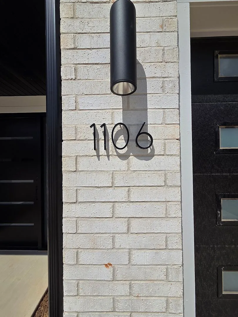 Building Photo - 1106 Emilia Ave