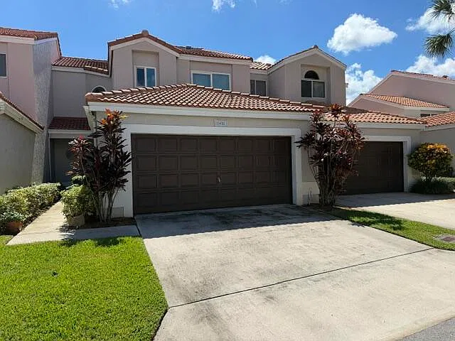 10452 Lake Vista Cir