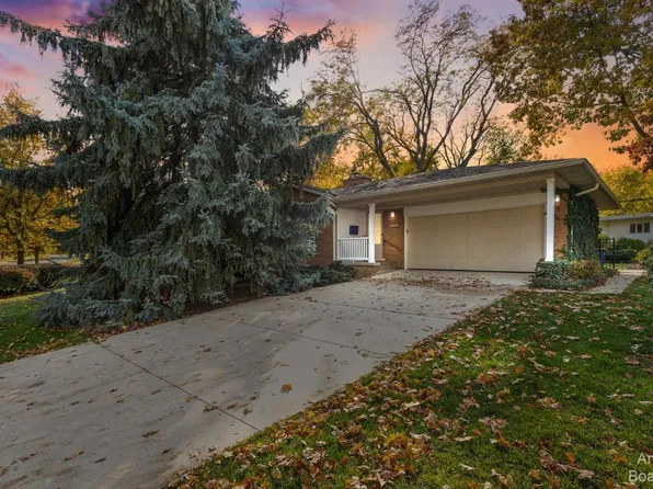 2424 Manchester Rd, Ann Arbor, MI 48104
