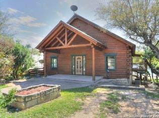 918 Pebble Beach NW, Lakehills, TX 78063