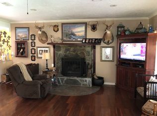 1010 Buena Vista St, Pascagoula, MS 39567